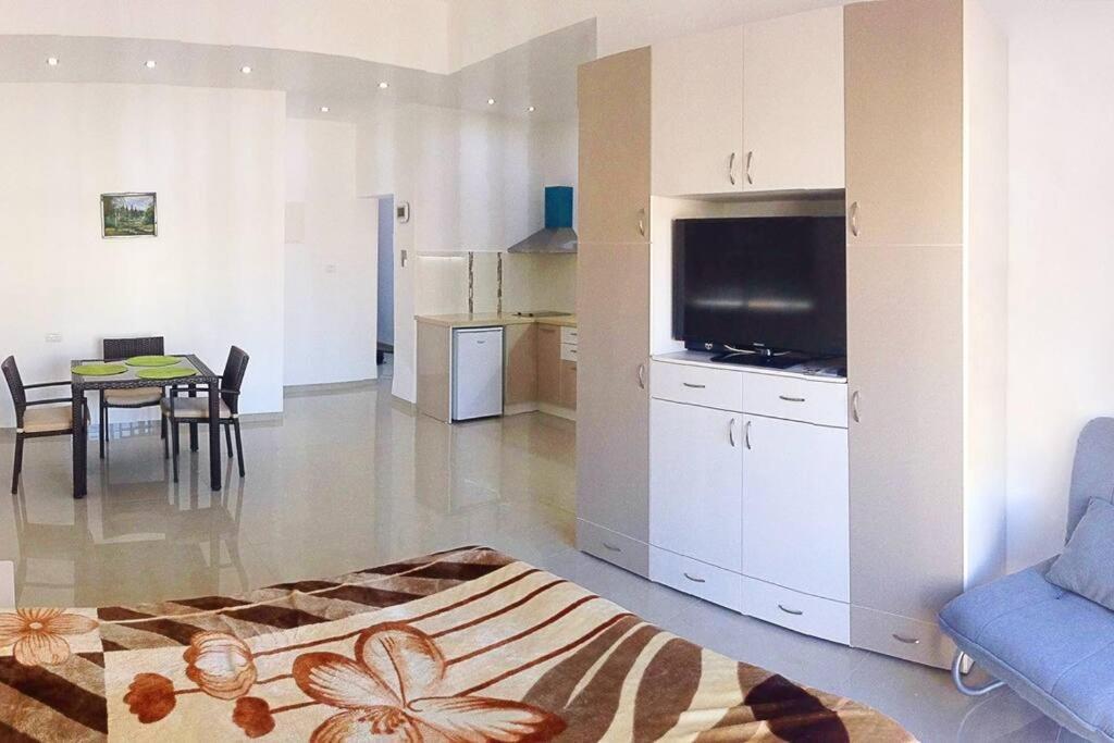 Bat Galim - Luxury Apartment By The Sea Haifa Eksteriør bilde